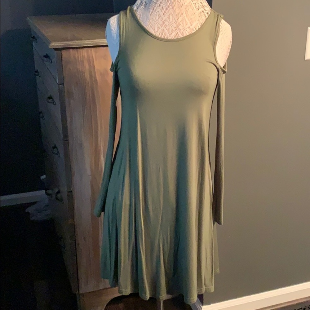 Cold Shoulder, Long Sleeved Dress M - NWT